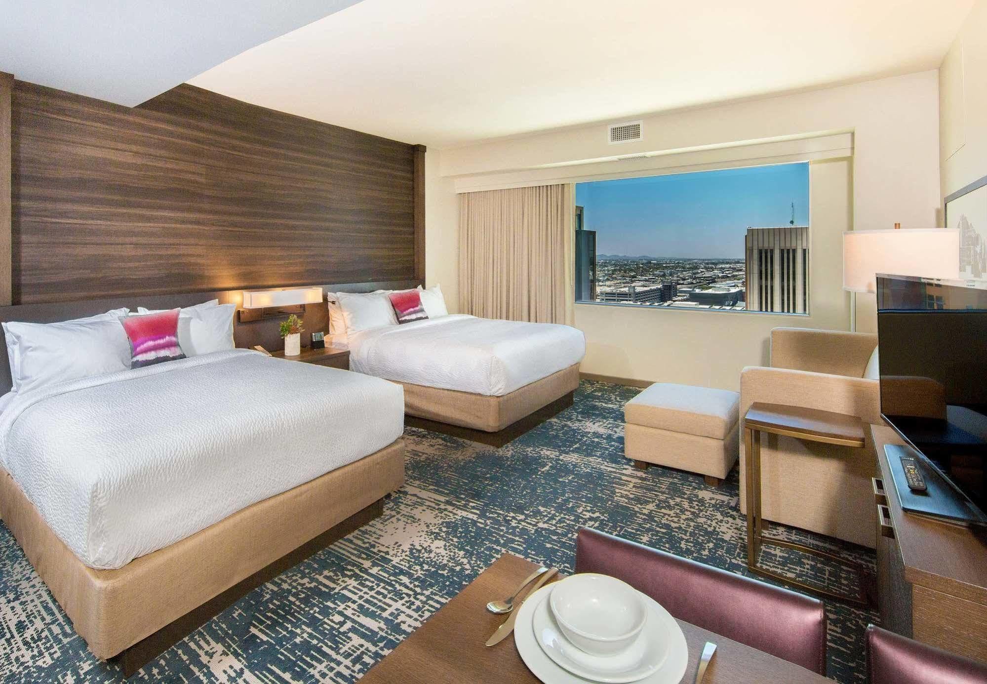 Residence Inn By Marriott Phoenix Downtown Exterior photo